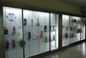 coil pot display